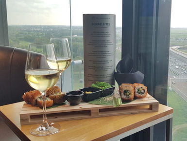 5 skylounge-hotel-amsterdam-entree