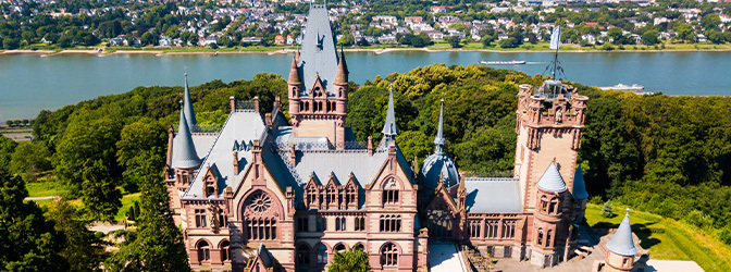 672 x 250 Schloss Drachenburg